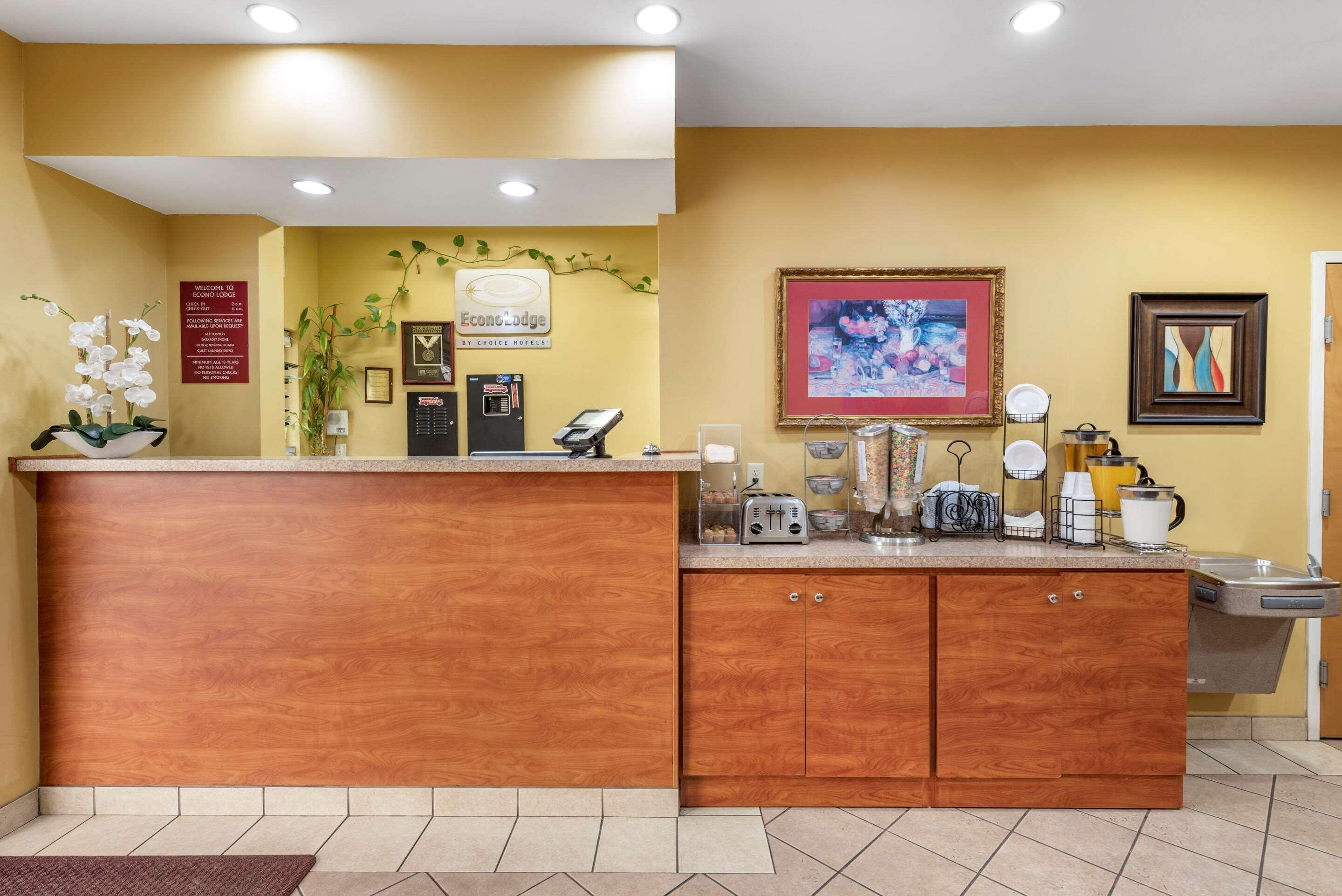 Econo Lodge Louisville Airport Luaran gambar